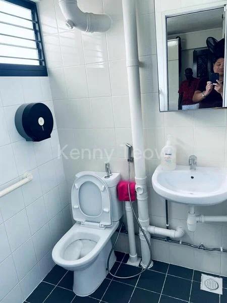4 Room (4NG) HDB for Sale in  126 Serangoon North Avenue 1 - Image 4